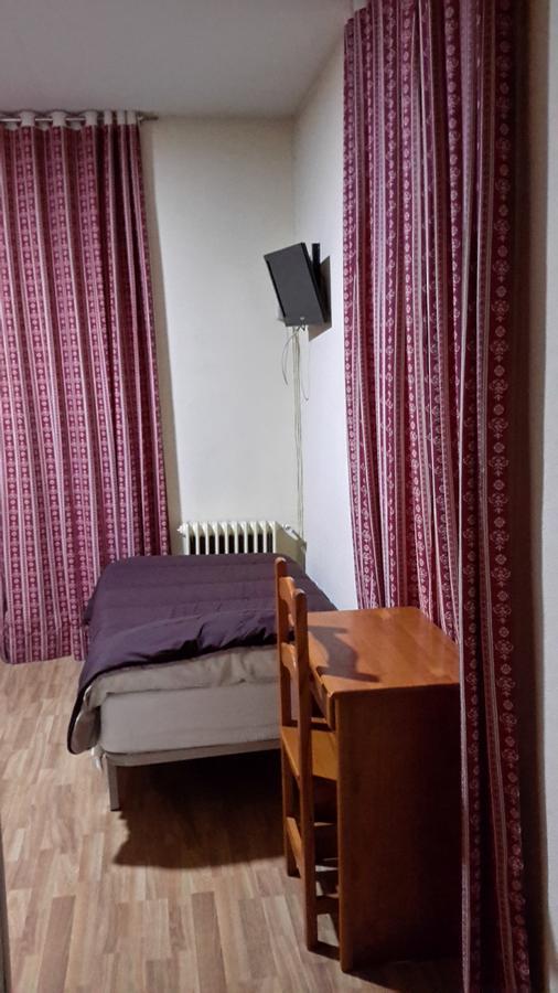 מדריד Hostal Rio Parana מראה חיצוני תמונה